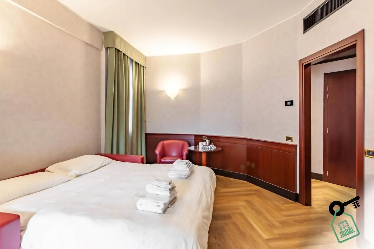Hotel Rooms Milano 0*, 米兰 意大利
