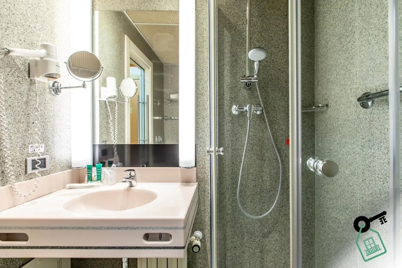 Hotel Rooms Milano 0*, Milan